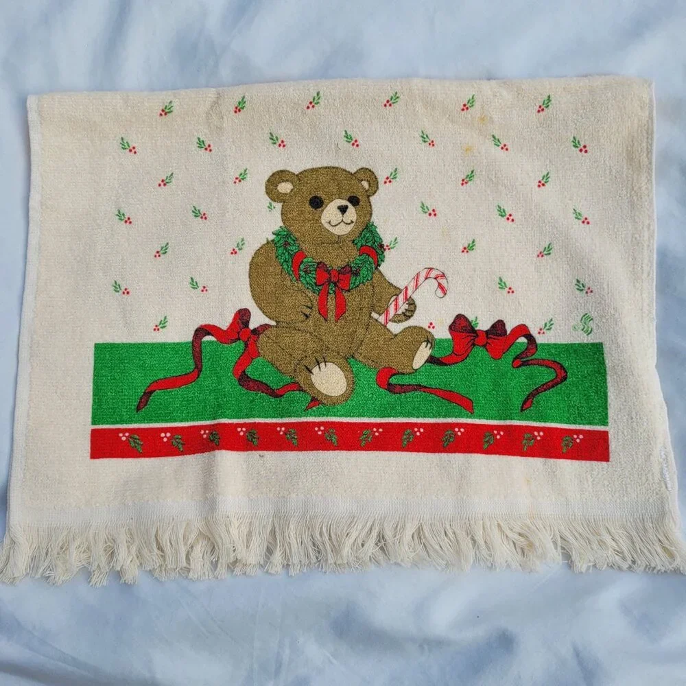 Cannon Dish Towels Vintage Christmas Wreath Bears Candy Canes USA Set 4 Kitchen